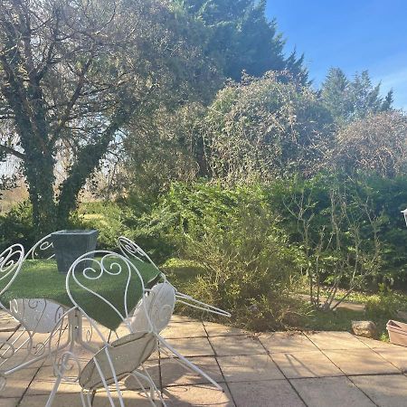 Un Petit Coin De Paradis Bressolles Kültér fotó