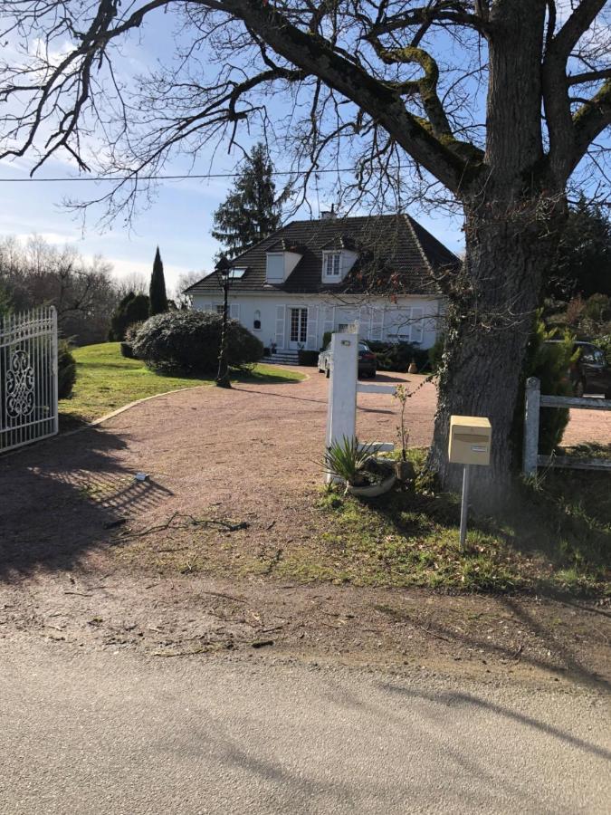 Un Petit Coin De Paradis Bressolles Kültér fotó